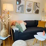 Διαμέρισμα City-apartment Fuer Geniesser Mit Schoener Terrasse *