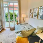 City-apartment Fuer Geniesser Mit Schoener Terrasse Διαμέρισμα