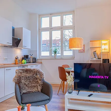 City-apartment Fuer Geniesser Mit Schoener Terrasse アパート マクデブルク