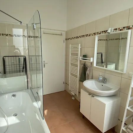 City-apartment Für Genießer Mit Schöner Terrasse Apartamento Magdeburgo