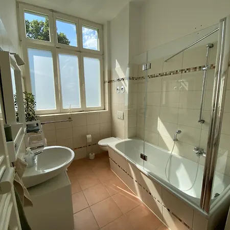 City-apartment Fuer Geniesser Mit Schoener Terrasse マクデブルク