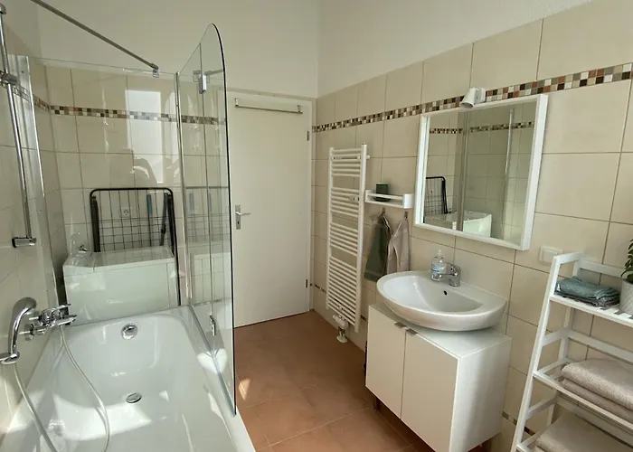 City-apartment Fuer Geniesser Mit Schoener Terrasse アパート マクデブルク